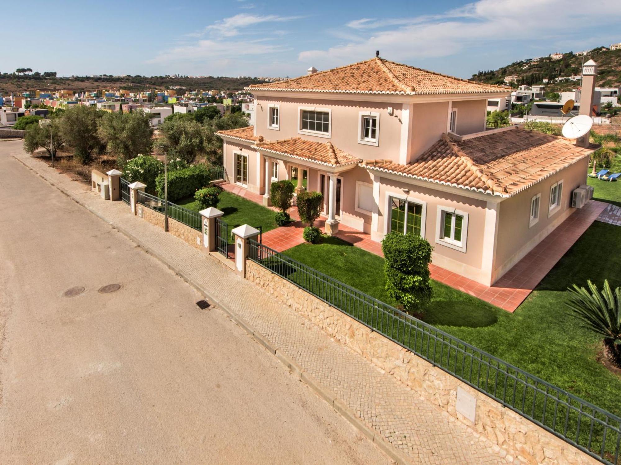 Amendoeiras By Interhome Villa *