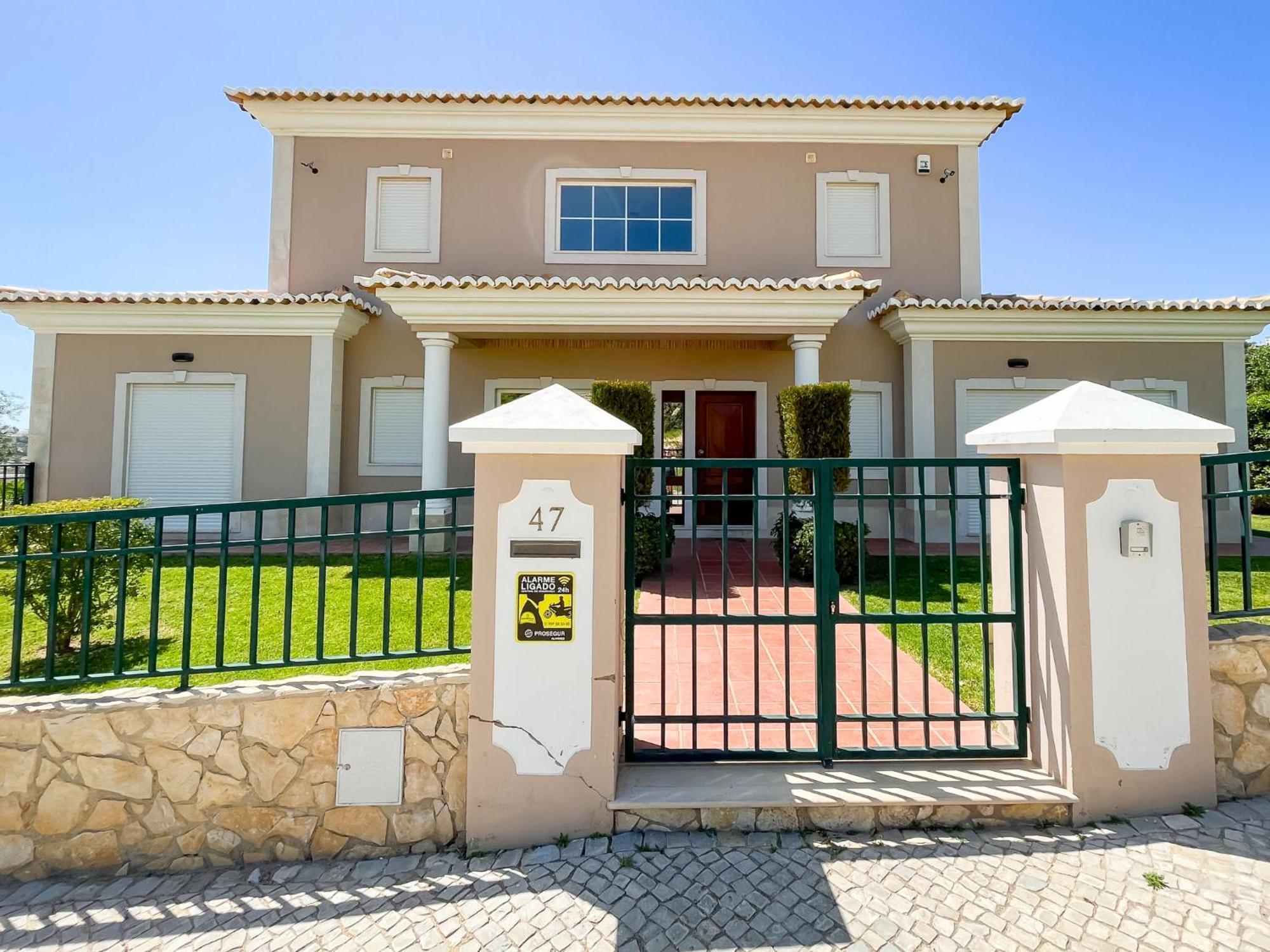 Villa Amendoeiras By Interhome Albufeira